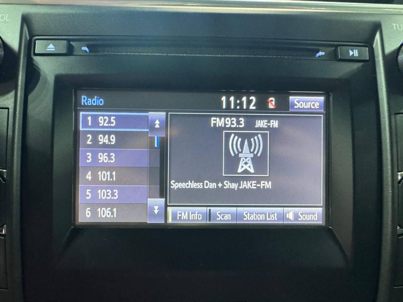 Toyota Camry XLE Auto (Natl) 2017