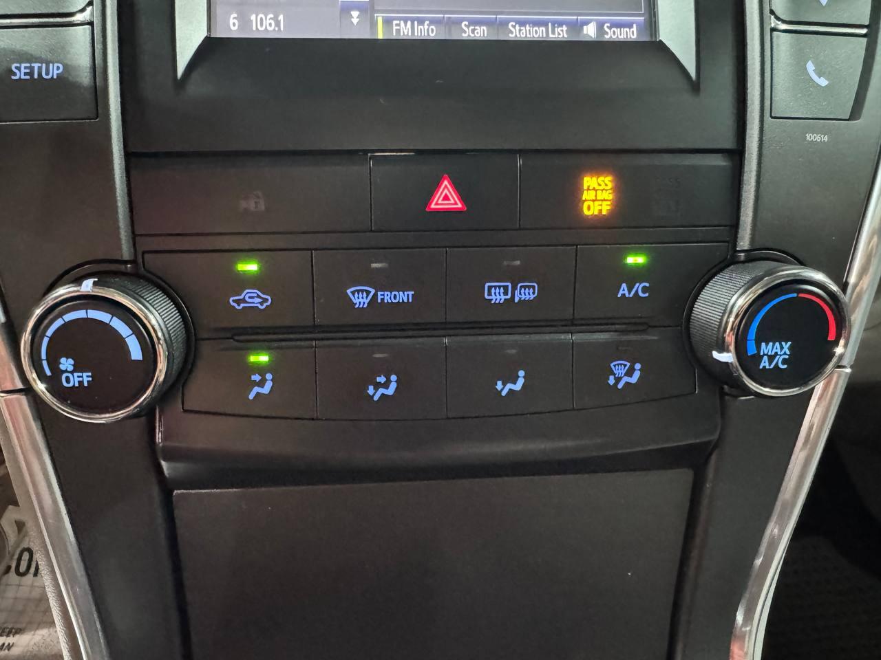 Toyota Camry XLE Auto (Natl) 2017