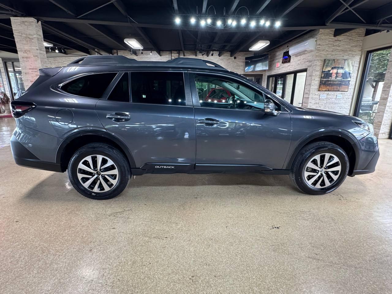 Subaru Outback Premium CVT 2021