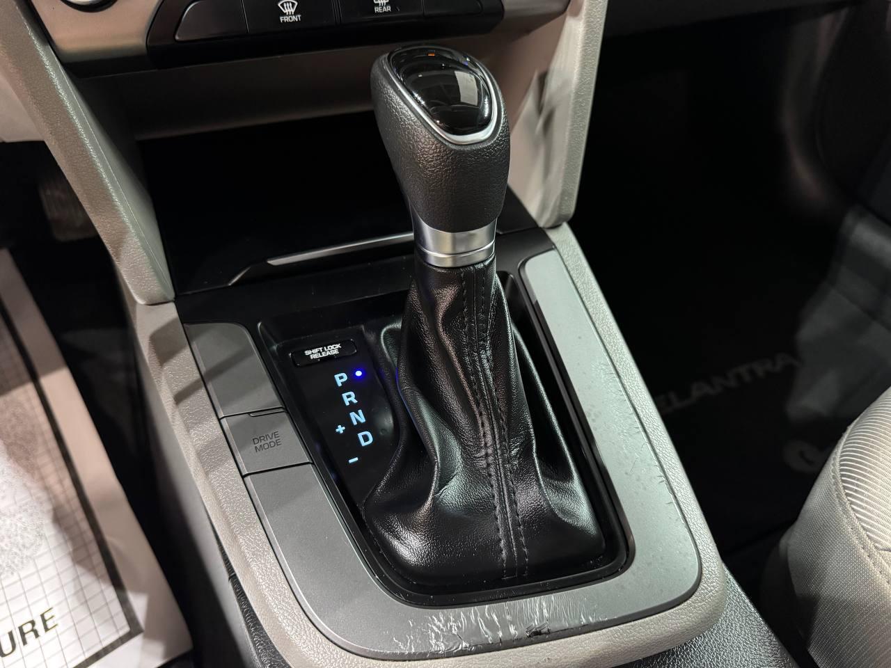 Hyundai Elantra SE 2.0L Auto (Ulsan) *Ltd Avail* 2017