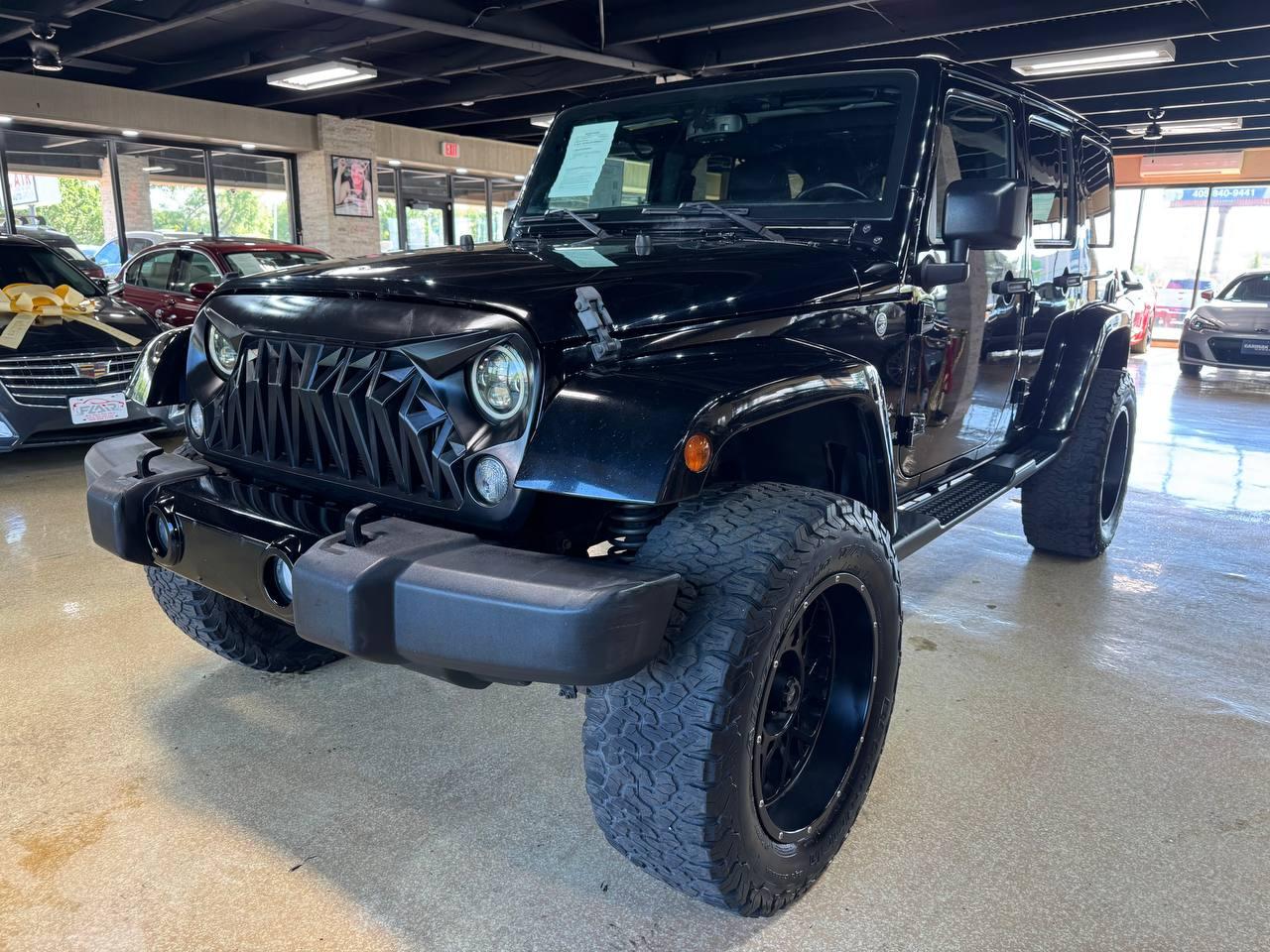 Jeep Wrangler Unlimited 4WD 4dr Sahara 2016
