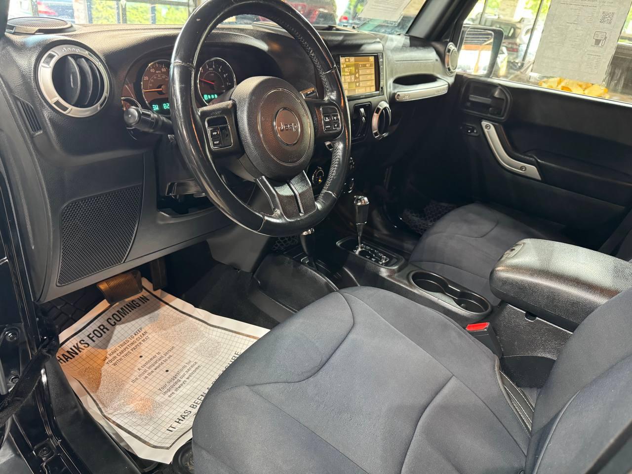 Jeep Wrangler Unlimited 4WD 4dr Sahara 2016