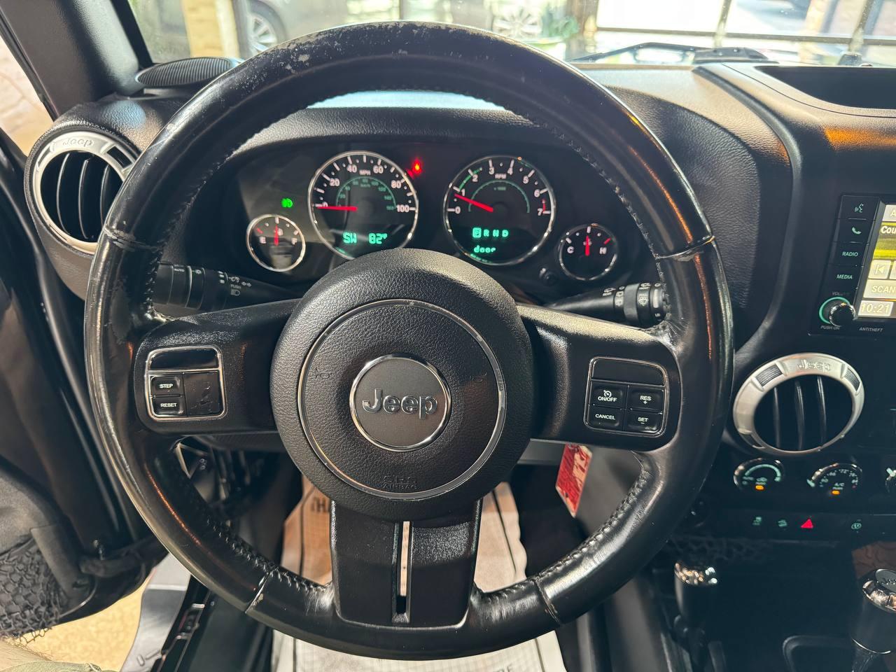 Jeep Wrangler Unlimited 4WD 4dr Sahara 2016
