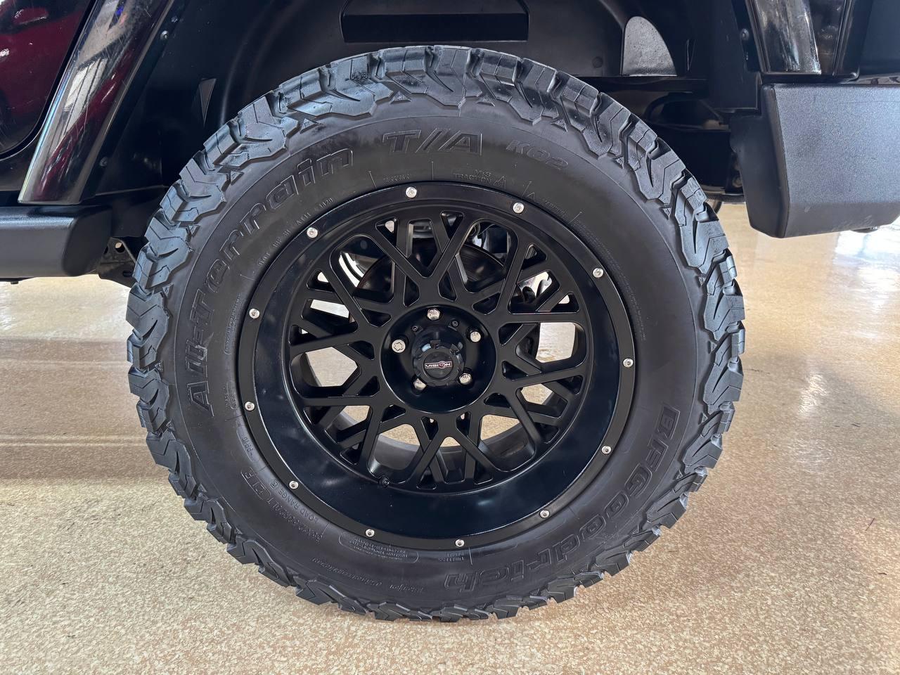 Jeep Wrangler Unlimited 4WD 4dr Sahara 2016