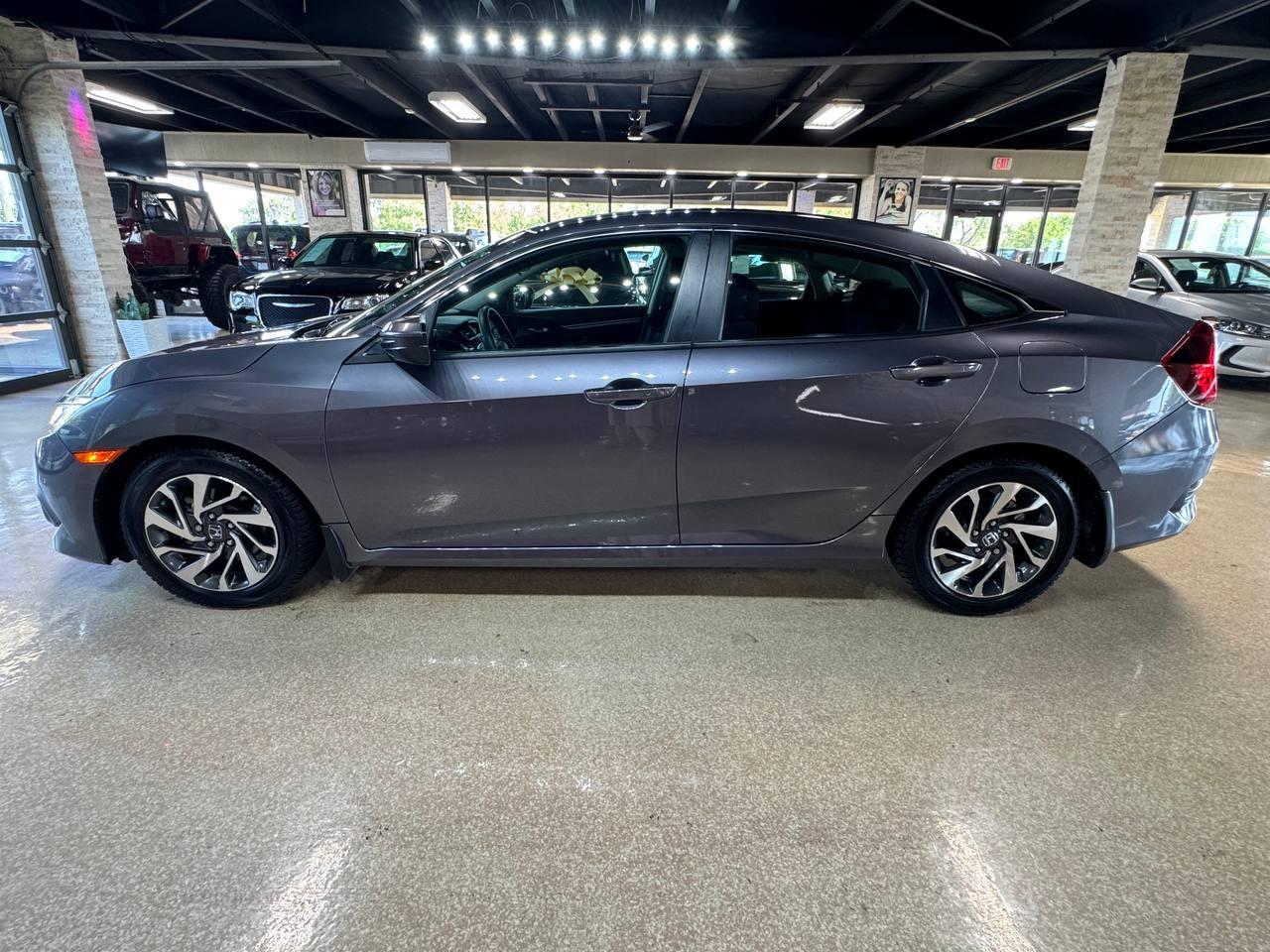 Honda Civic Sedan 4dr CVT EX w/Honda Sensing 2016