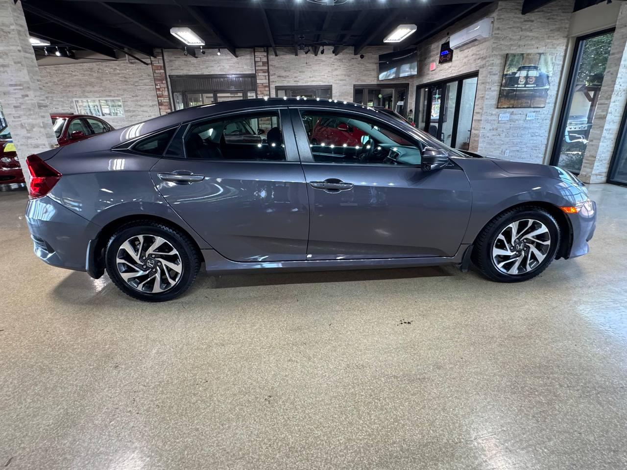 Honda Civic Sedan 4dr CVT EX w/Honda Sensing 2016