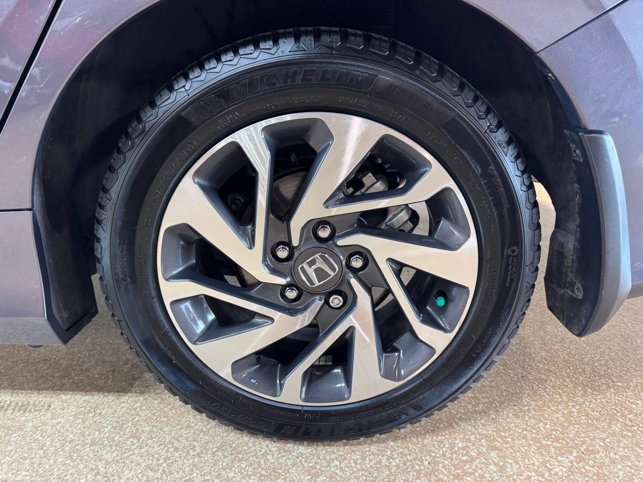 Honda Civic Sedan 4dr CVT EX w/Honda Sensing 2016