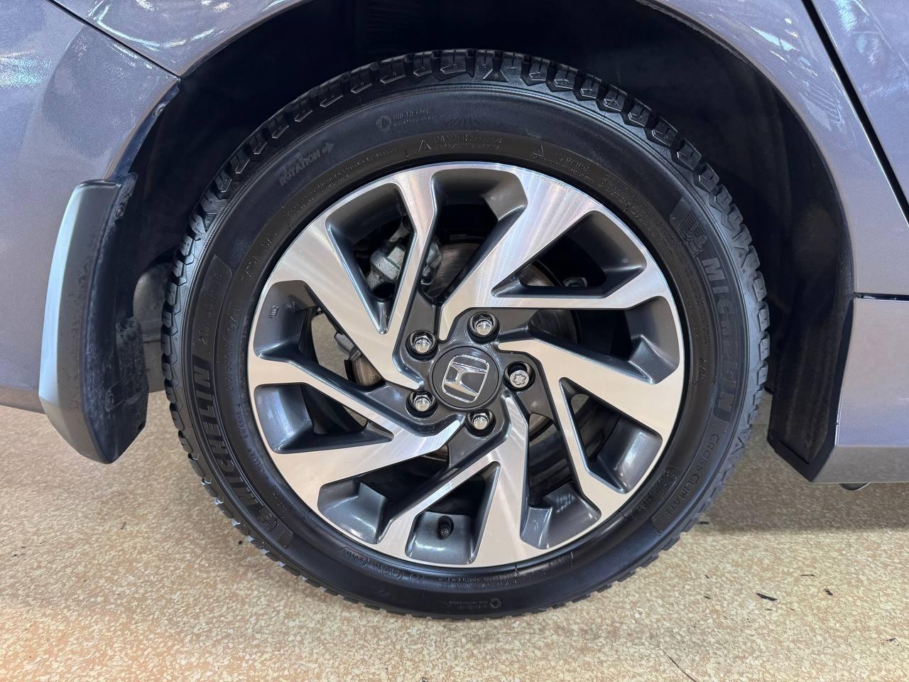 Honda Civic Sedan 4dr CVT EX w/Honda Sensing 2016