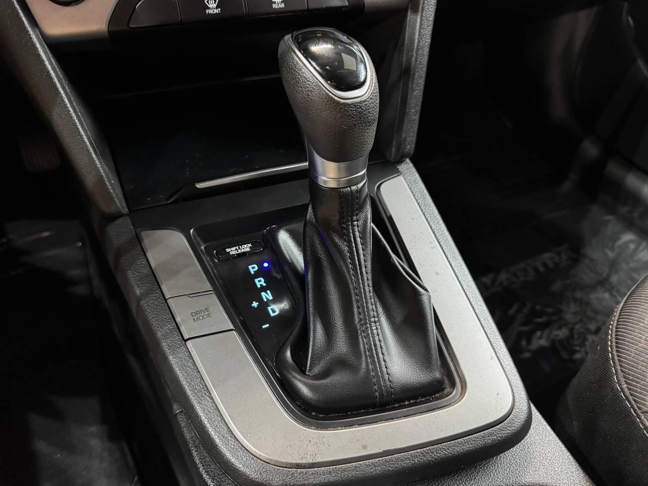 Hyundai Elantra SEL 2.0L Auto (Alabama) 2018