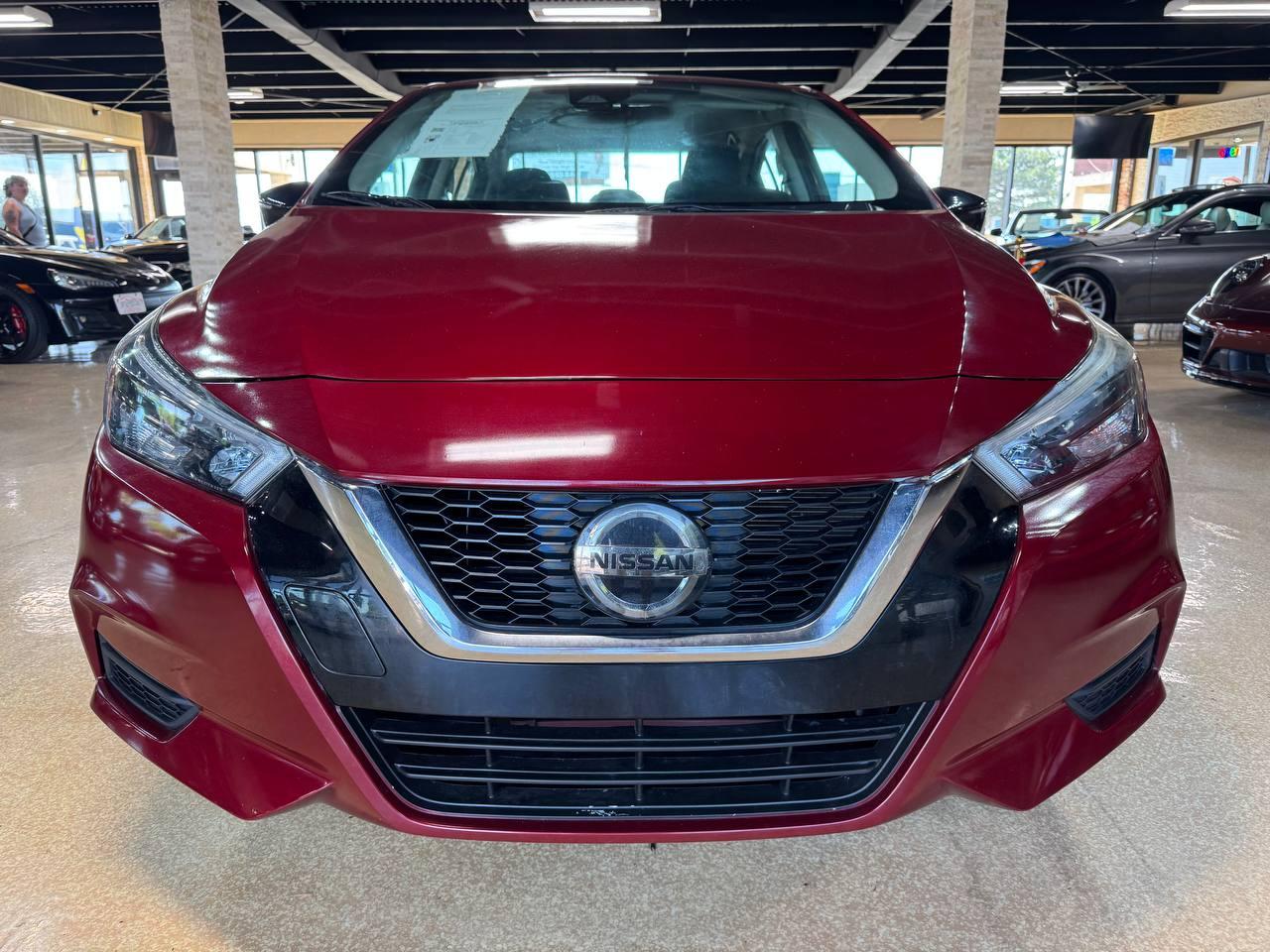 Nissan Versa SR CVT 2020