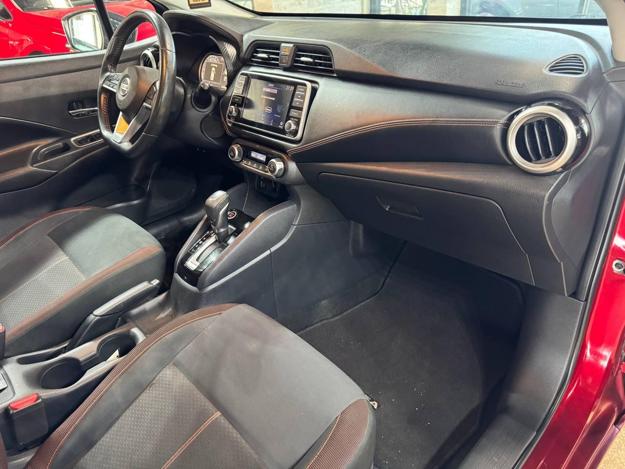 Nissan Versa SR CVT 2020