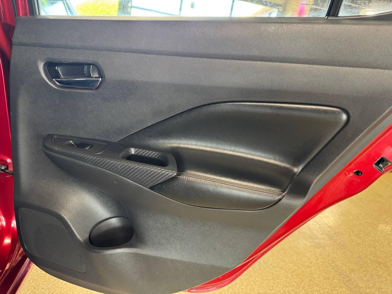 Nissan Versa SR CVT 2020
