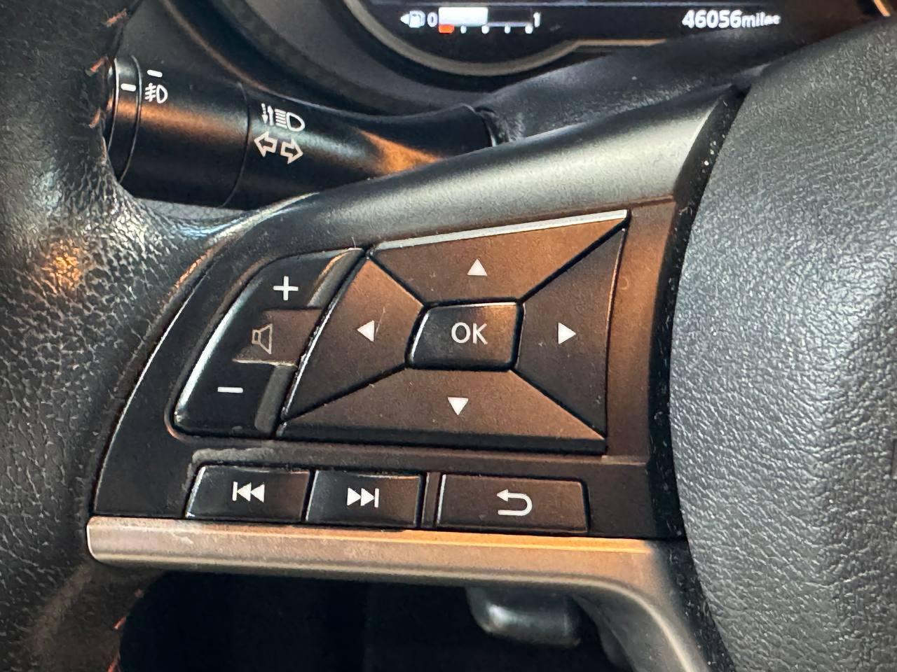 Nissan Versa SR CVT 2020