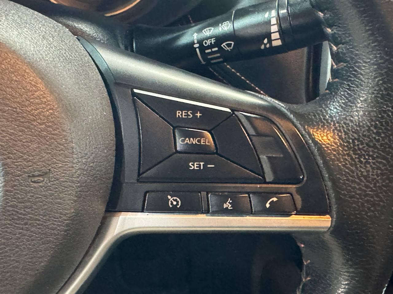 Nissan Versa SR CVT 2020