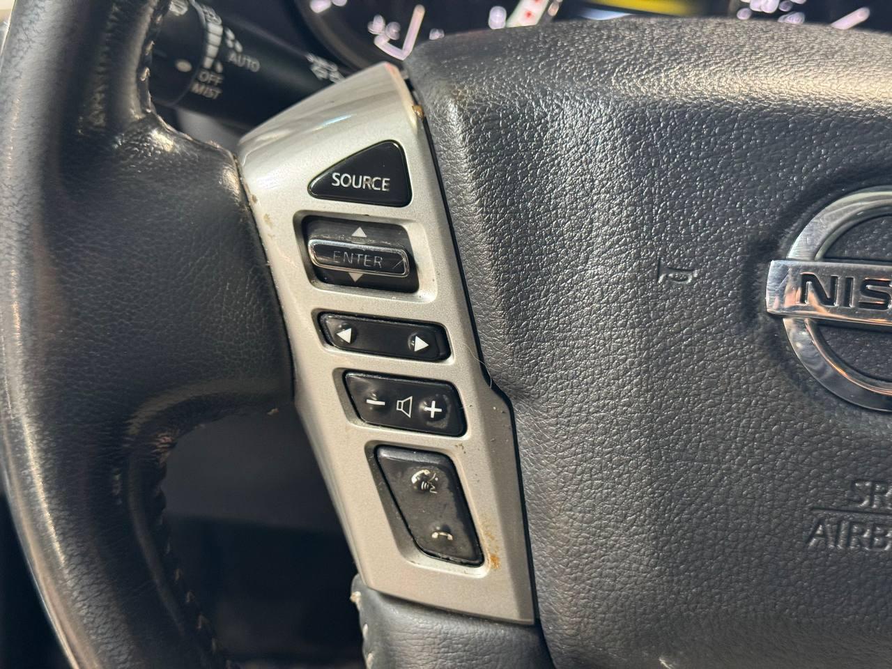 Nissan Titan 4x4 Crew Cab PRO-4X 2017