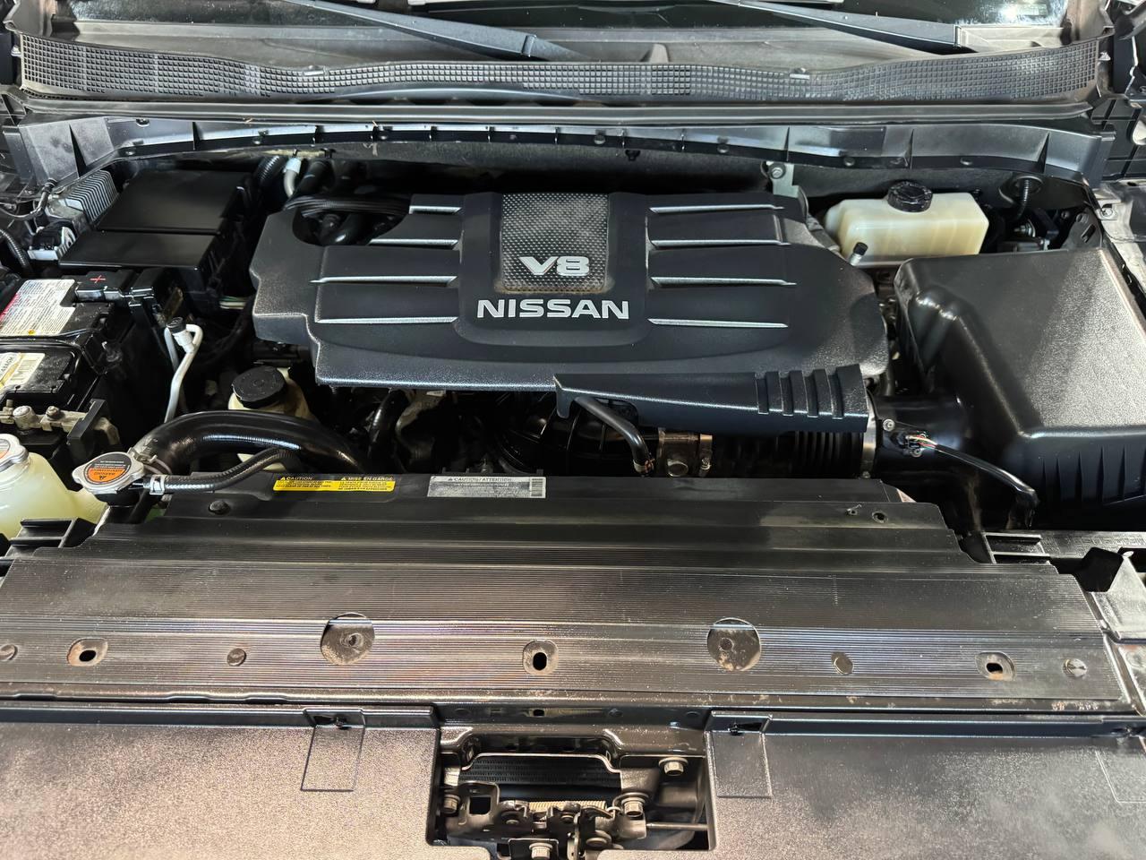 Nissan Titan 4x4 Crew Cab PRO-4X 2017