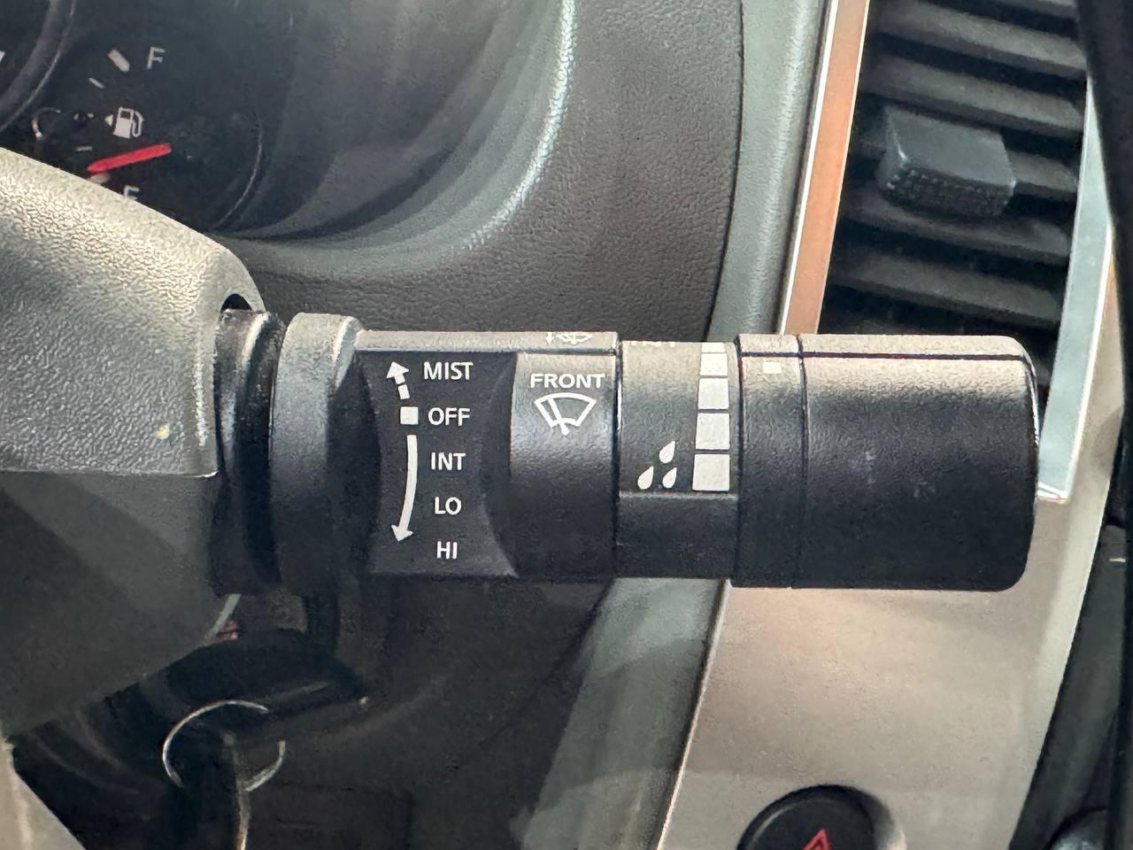 Nissan Frontier Crew Cab 4x2 SV V6 Auto 2018
