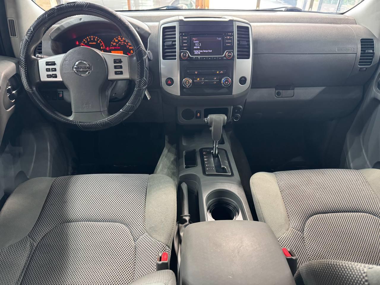 Nissan Frontier Crew Cab 4x2 SV V6 Auto 2018