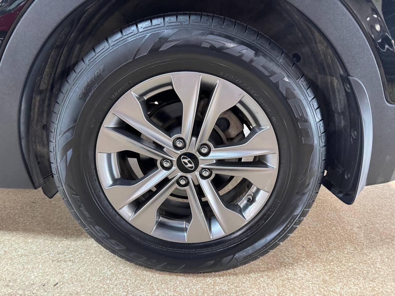Hyundai Santa Fe Sport FWD 4dr 2.4 2016