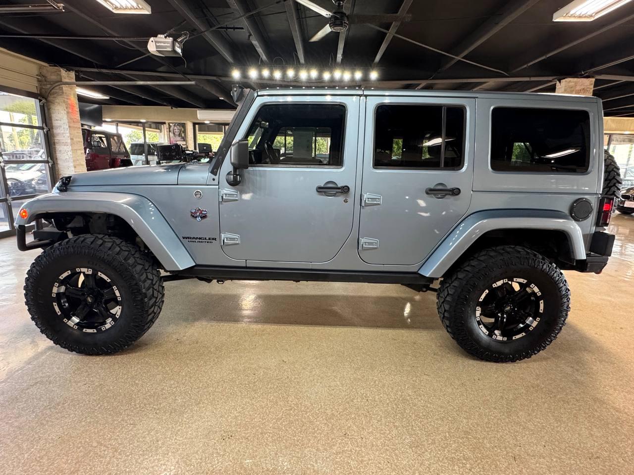 Jeep Wrangler Unlimited 4WD 4dr Arctic *Ltd Avail* 2012