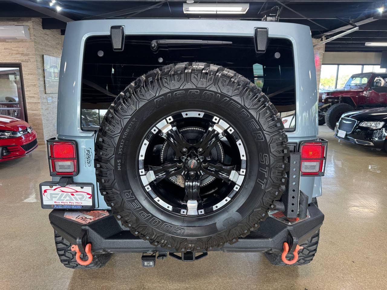 Jeep Wrangler Unlimited 4WD 4dr Arctic *Ltd Avail* 2012