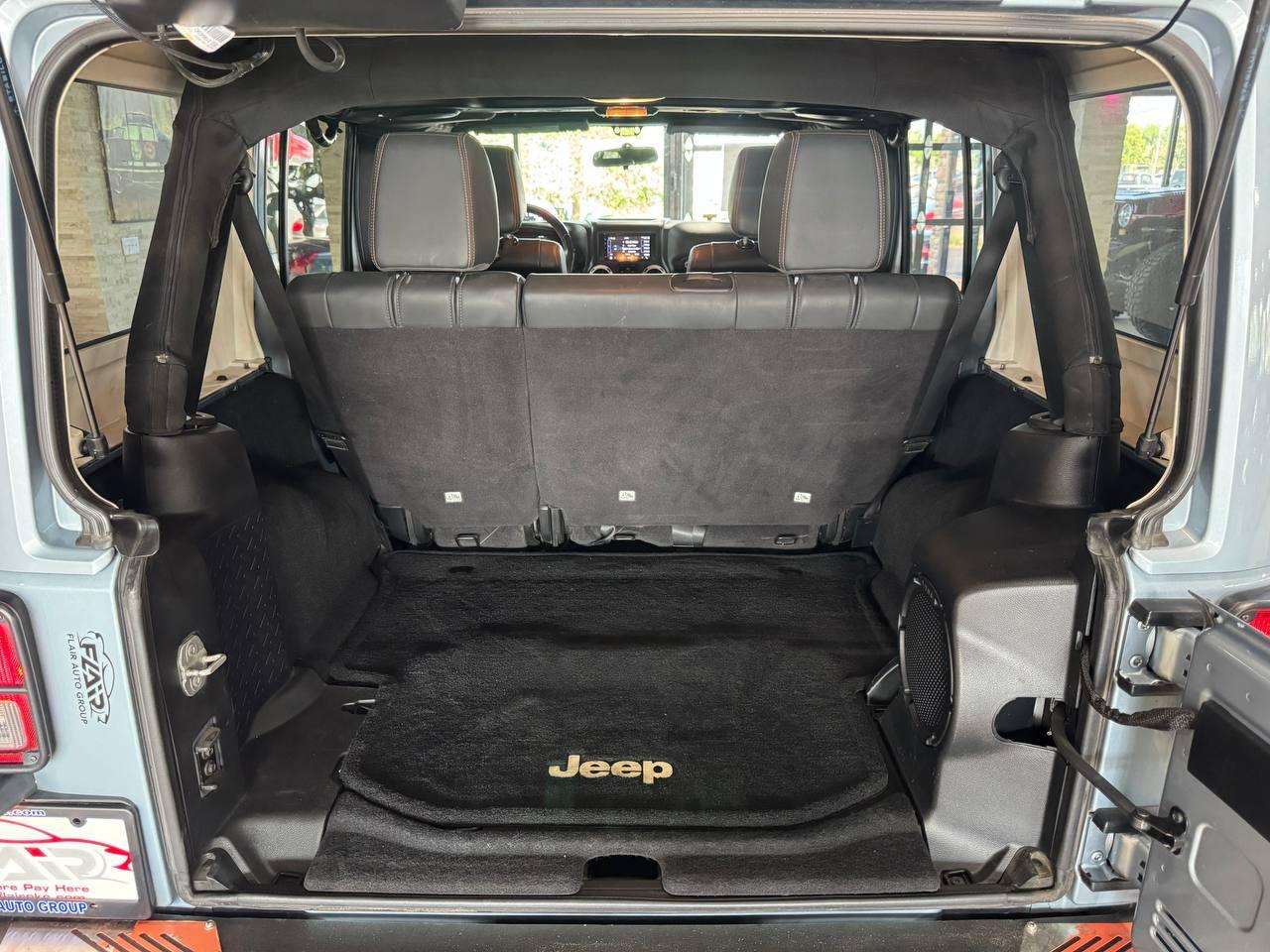 Jeep Wrangler Unlimited 4WD 4dr Arctic *Ltd Avail* 2012