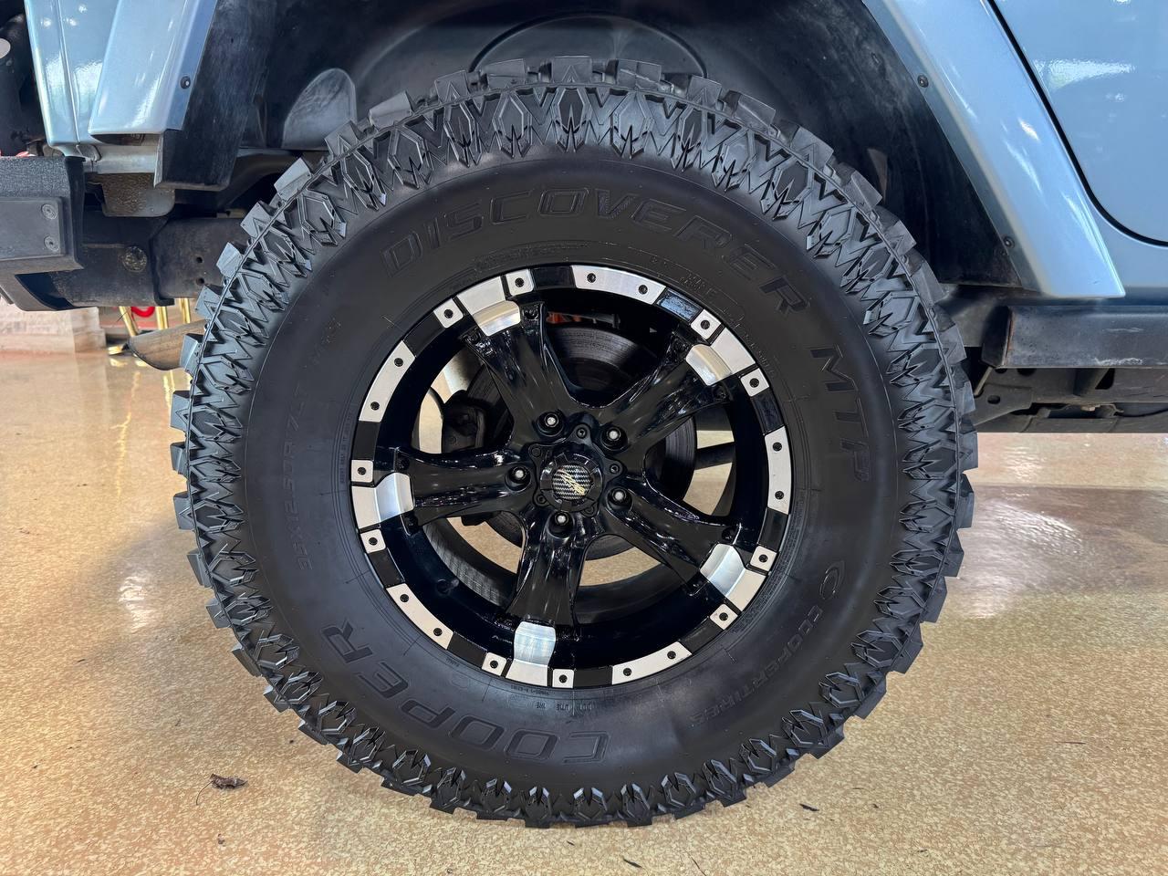 Jeep Wrangler Unlimited 4WD 4dr Arctic *Ltd Avail* 2012