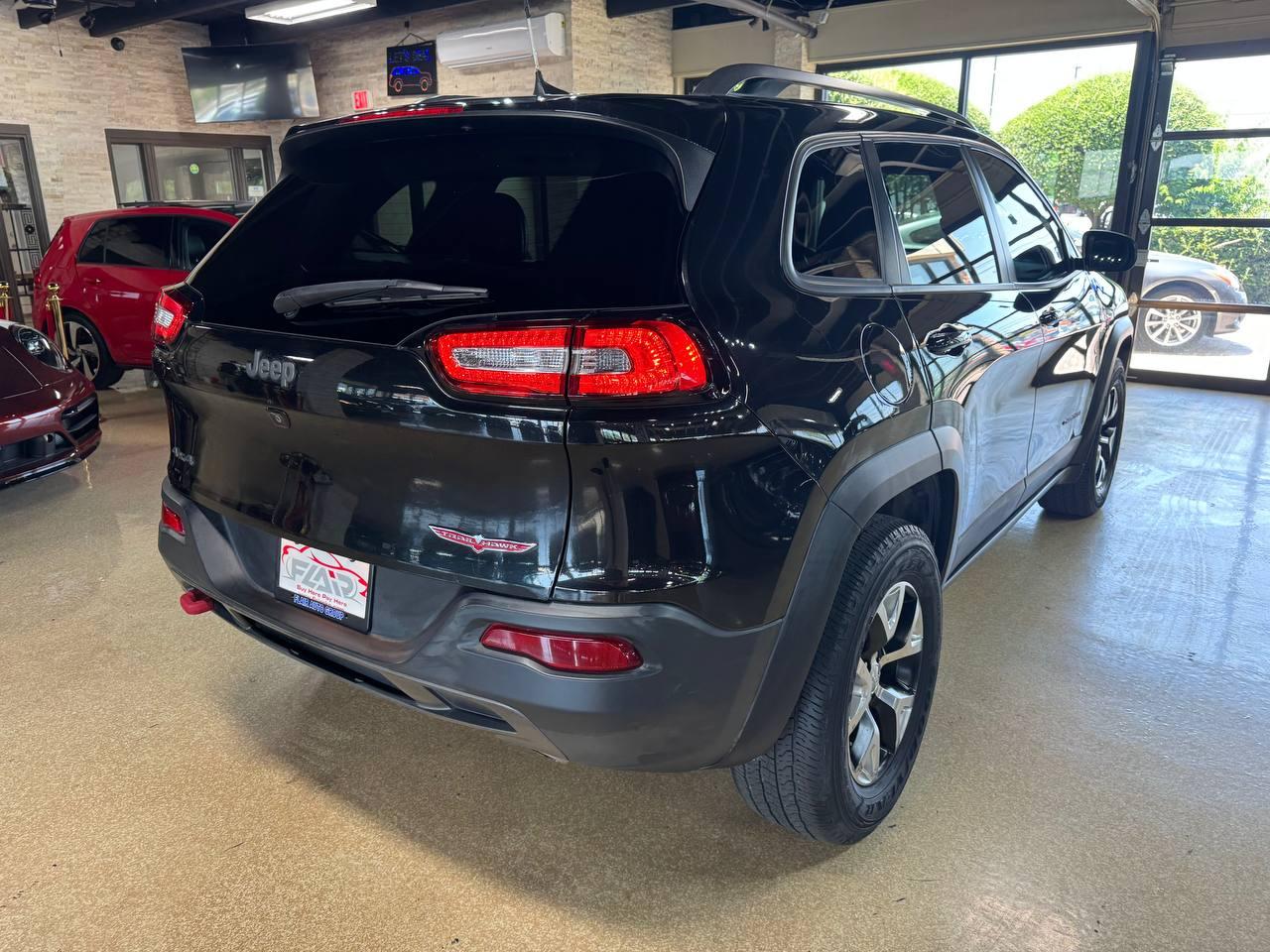 Jeep Cherokee 4WD 4dr Trailhawk 2016