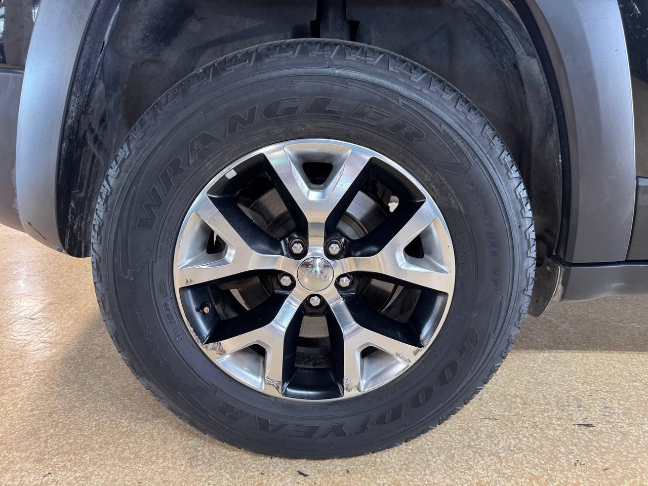 Jeep Cherokee 4WD 4dr Trailhawk 2016