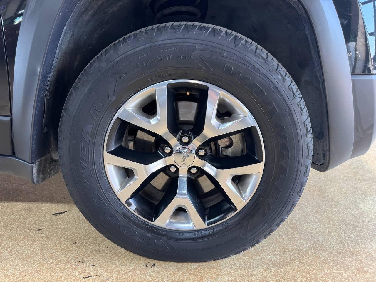 Jeep Cherokee 4WD 4dr Trailhawk 2016