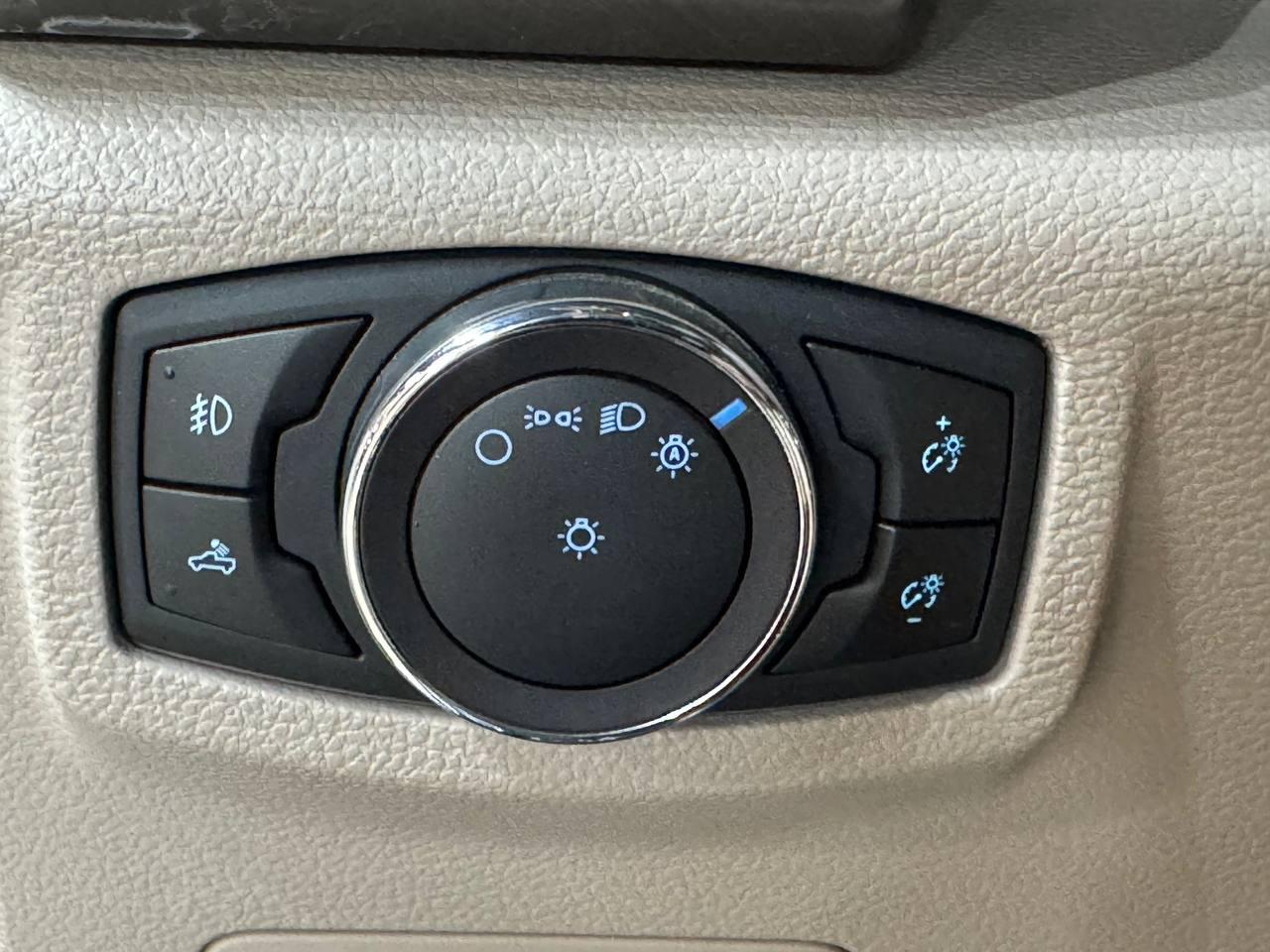 Ford F-150 Limited 4WD SuperCrew 5.5' Box 2019