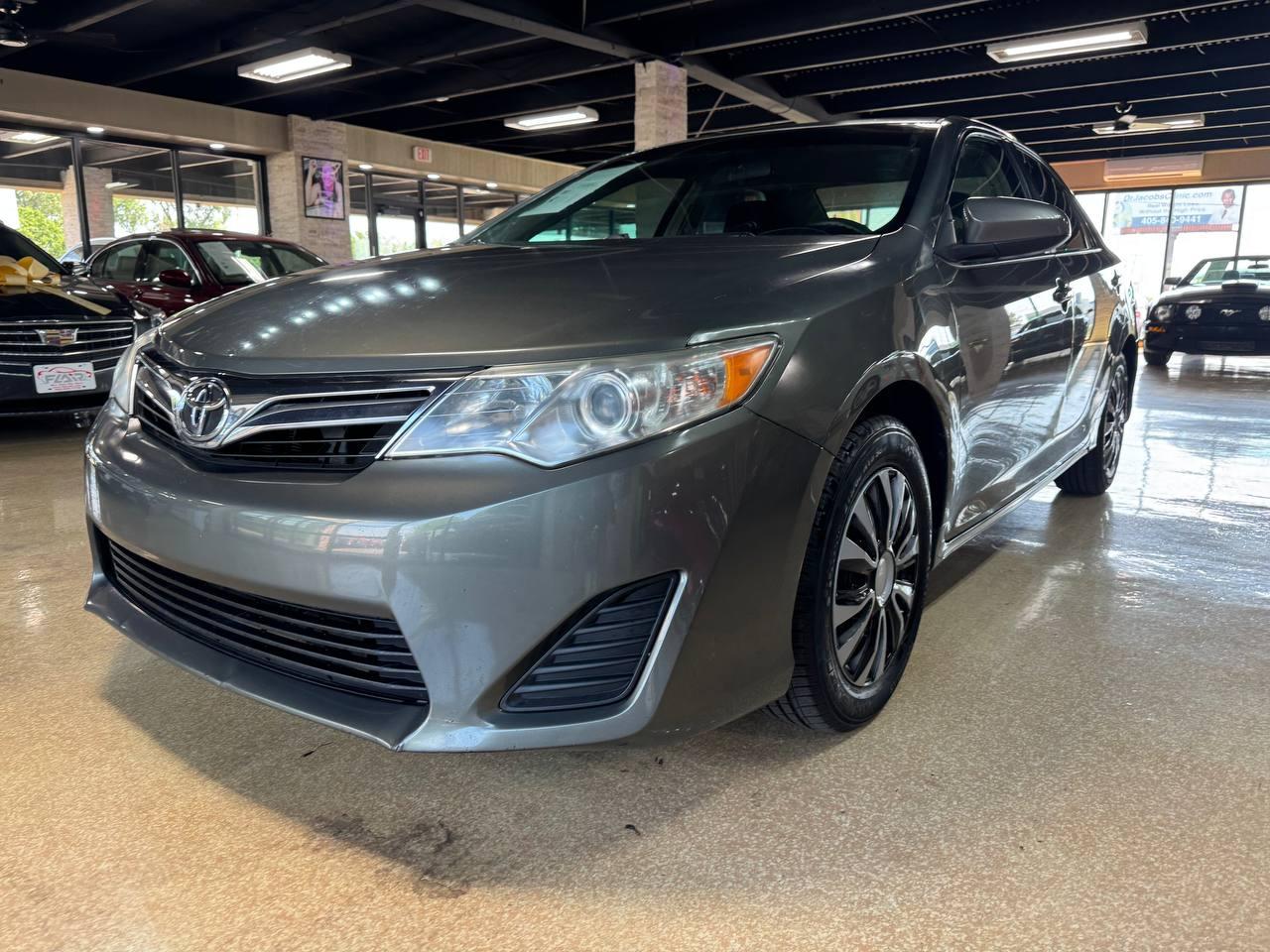 Toyota Camry 4dr Sdn I4 Auto L (Natl) *Ltd Avail* 2014