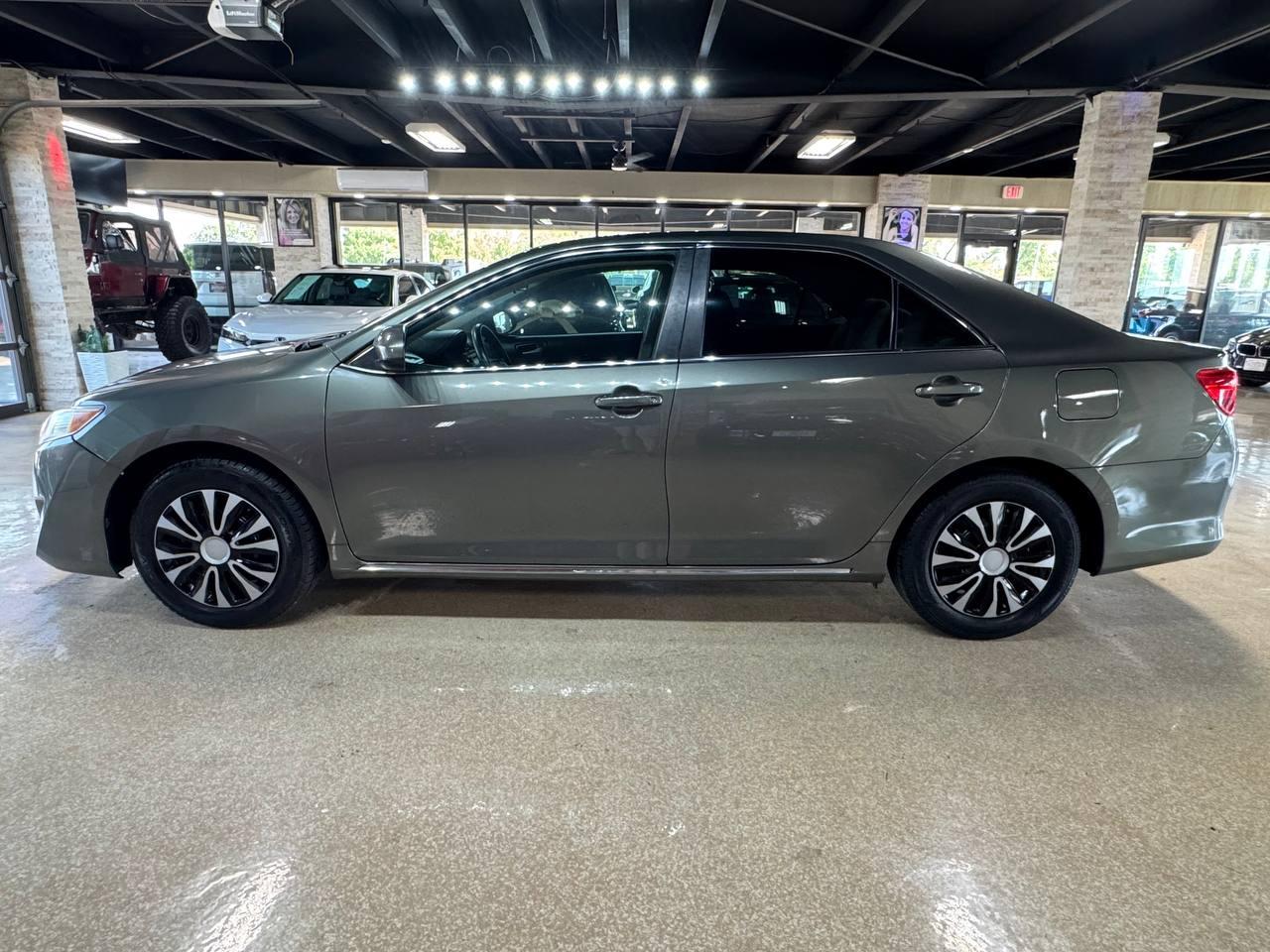 Toyota Camry 4dr Sdn I4 Auto L (Natl) *Ltd Avail* 2014
