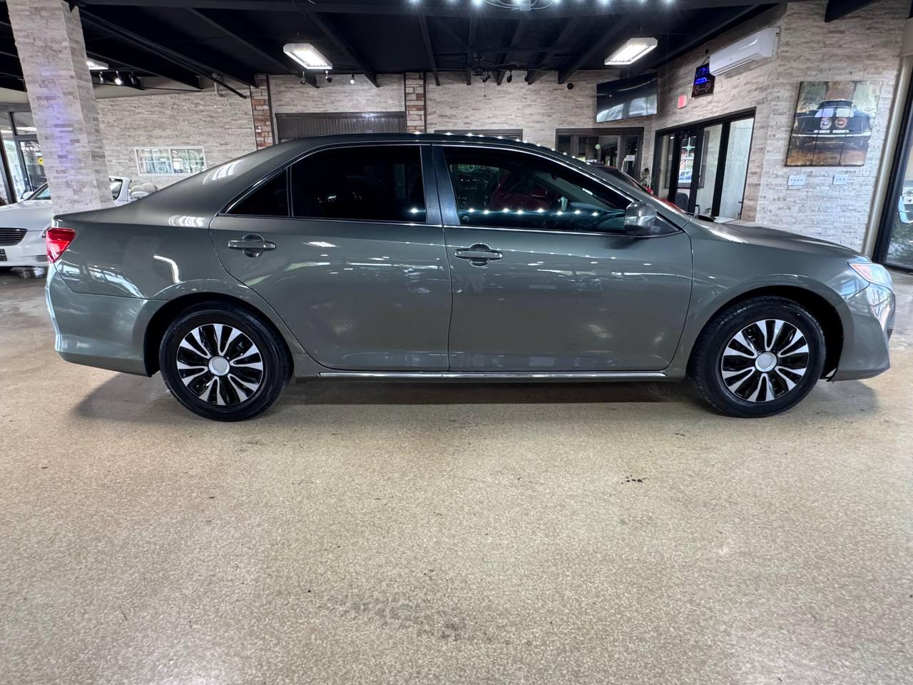 Toyota Camry 4dr Sdn I4 Auto L (Natl) *Ltd Avail* 2014