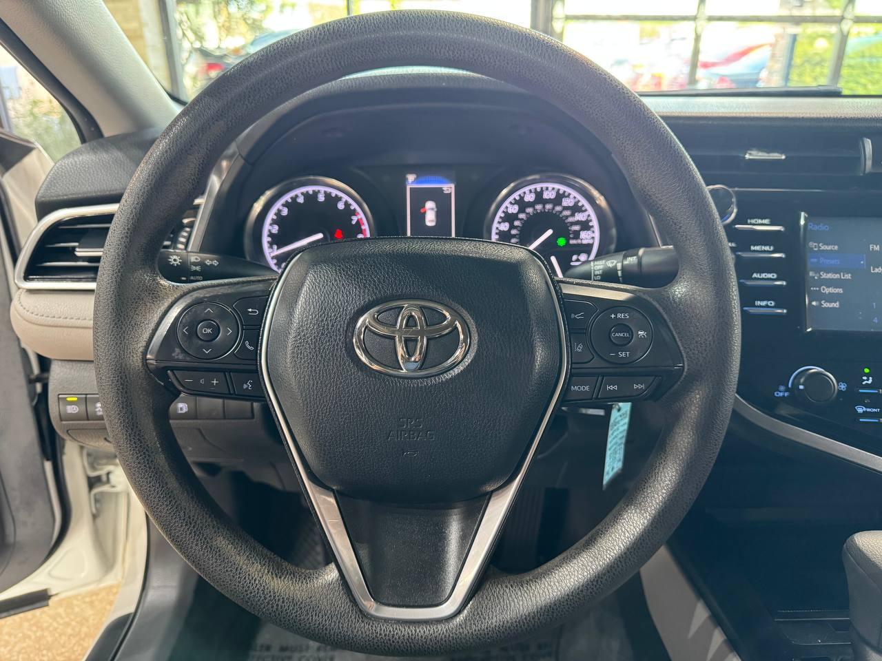 Toyota Camry LE Auto (Natl) 2018