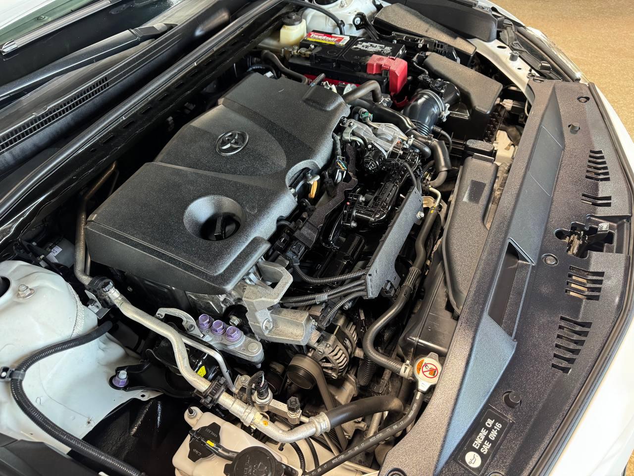 Toyota Camry LE Auto (Natl) 2018