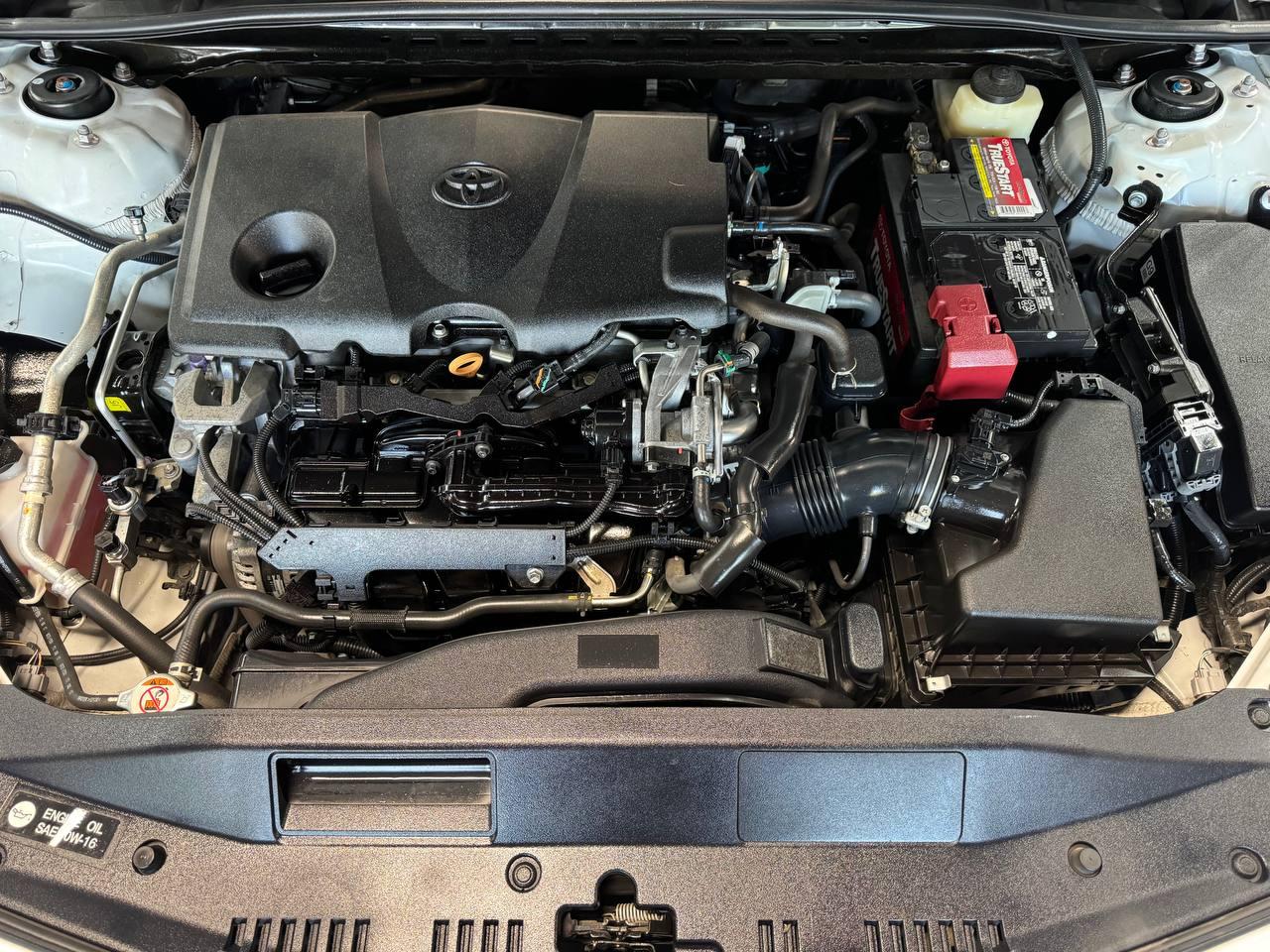 Toyota Camry LE Auto (Natl) 2018