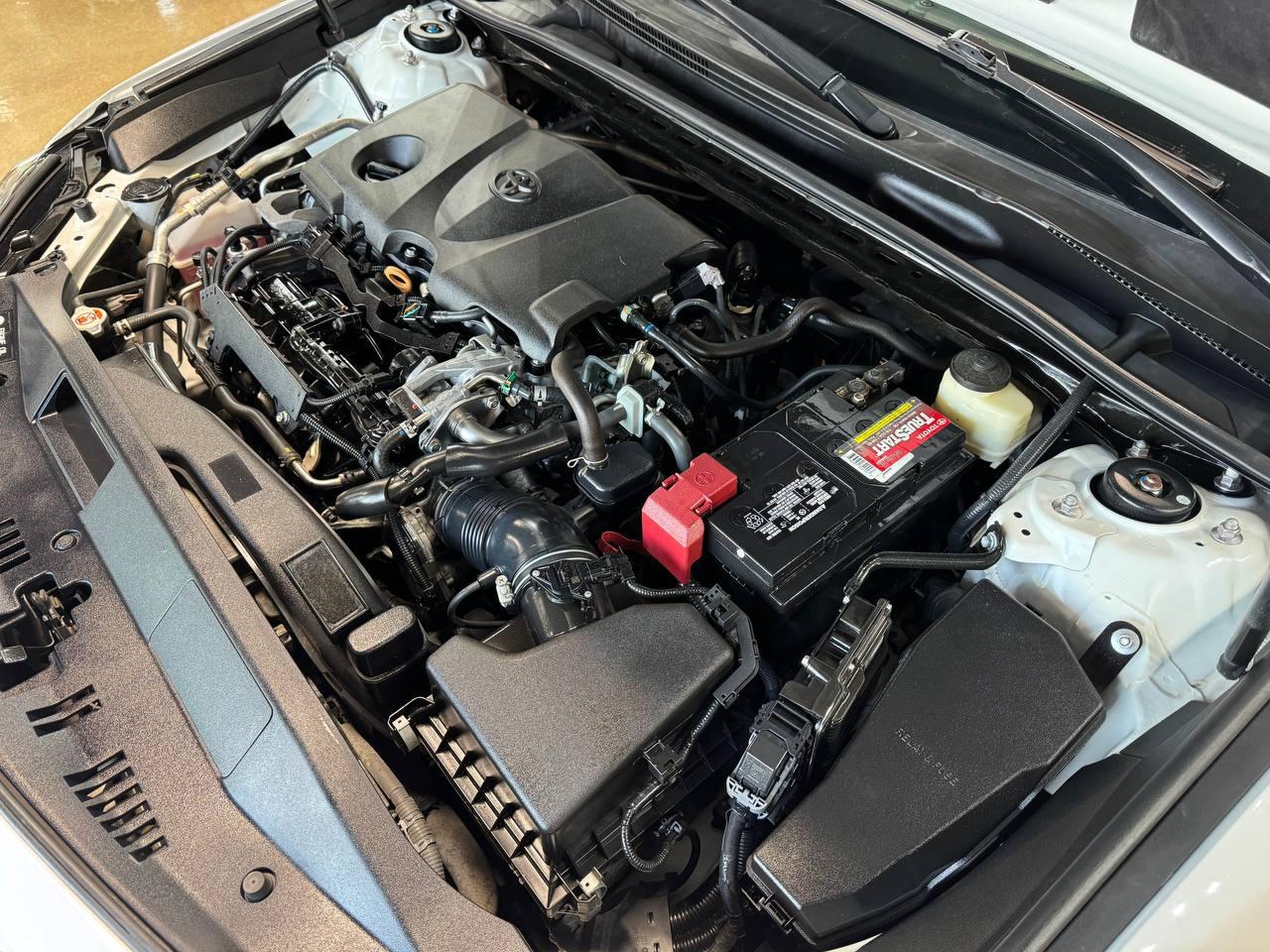 Toyota Camry LE Auto (Natl) 2018