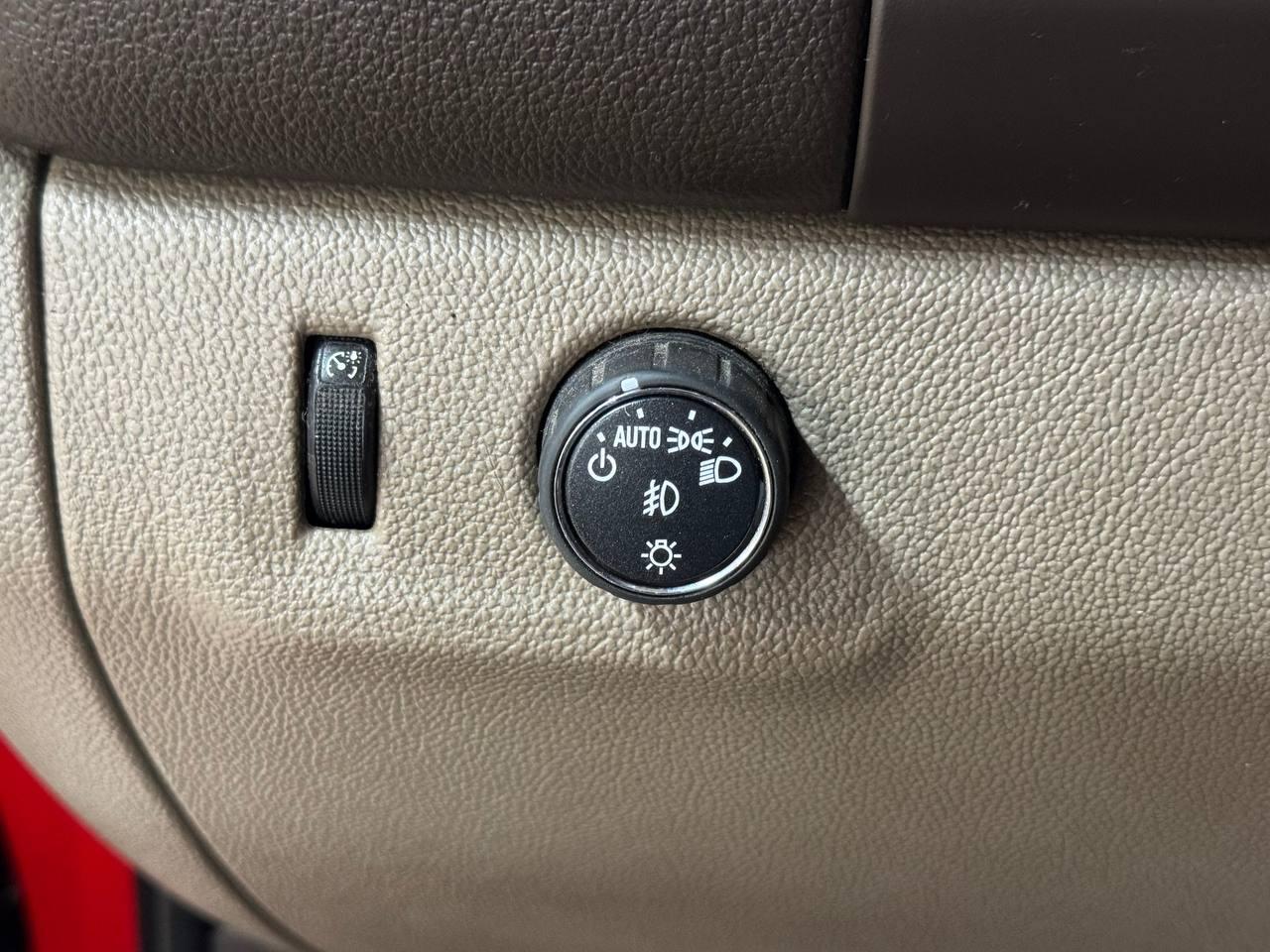 GMC Canyon 2WD Crew Cab 128.3" SLE 2016
