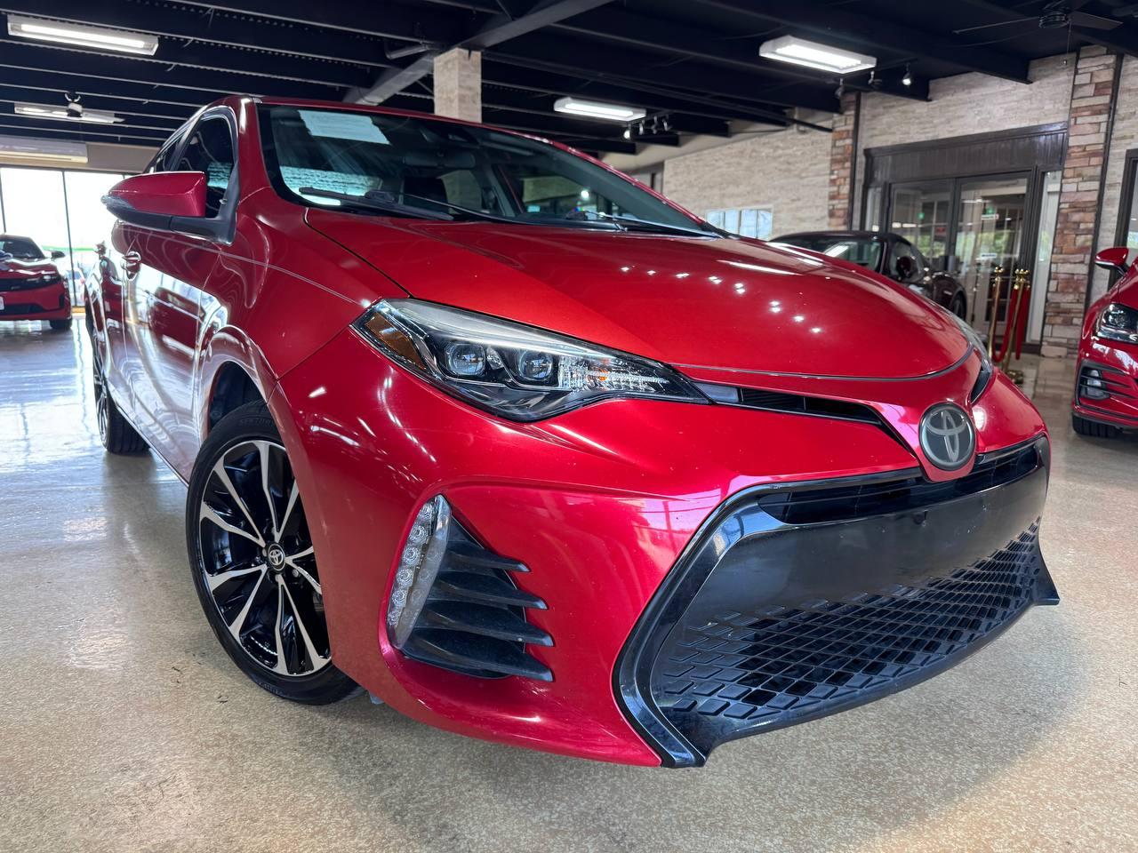 Toyota Corolla XLE CVT (Natl) 2019