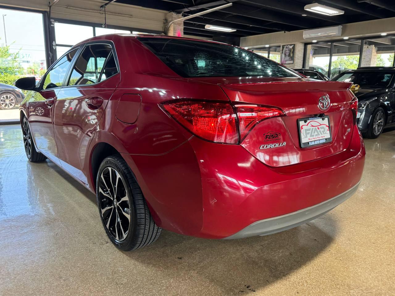 Toyota Corolla XLE CVT (Natl) 2019