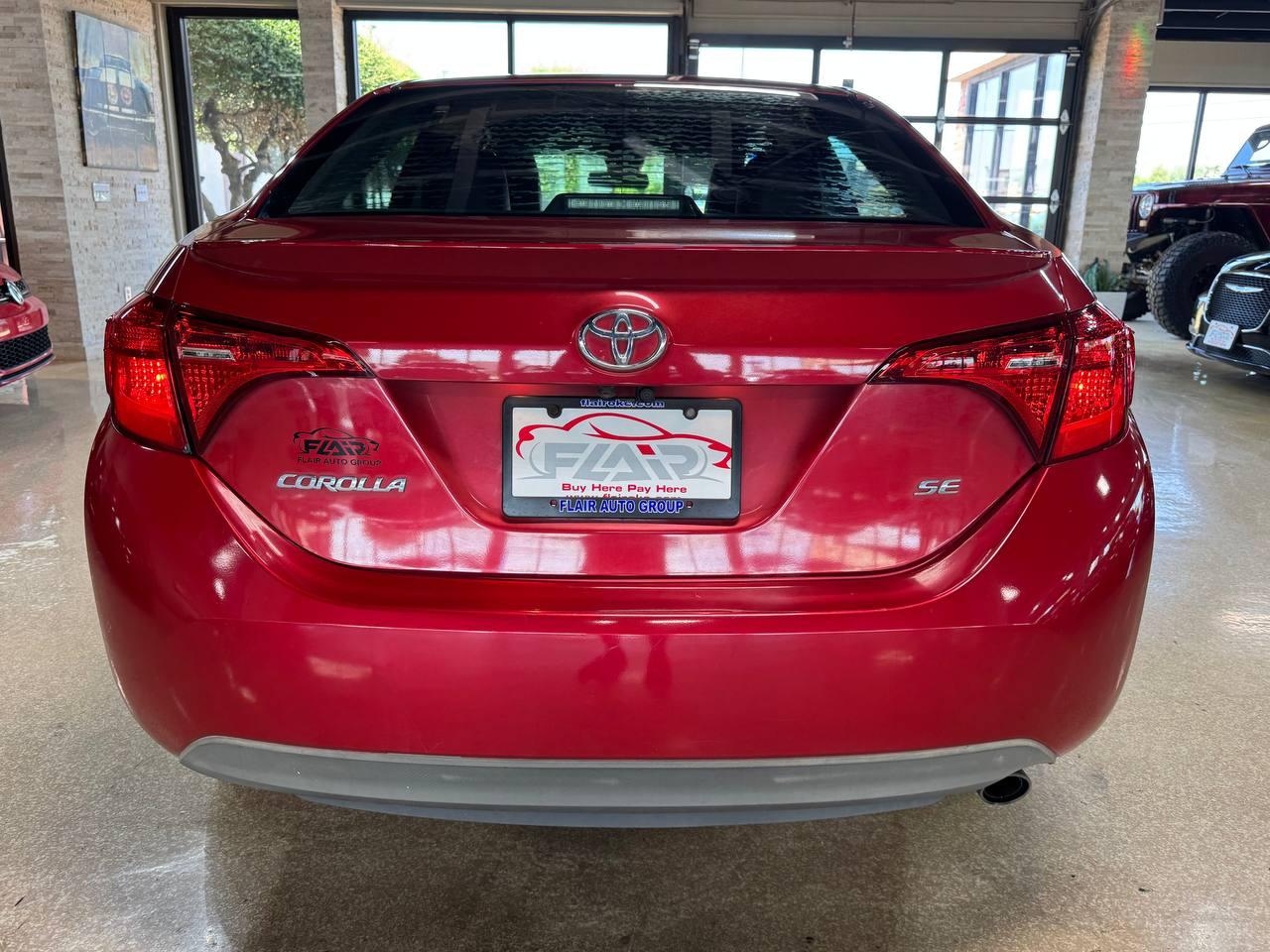 Toyota Corolla XLE CVT (Natl) 2019