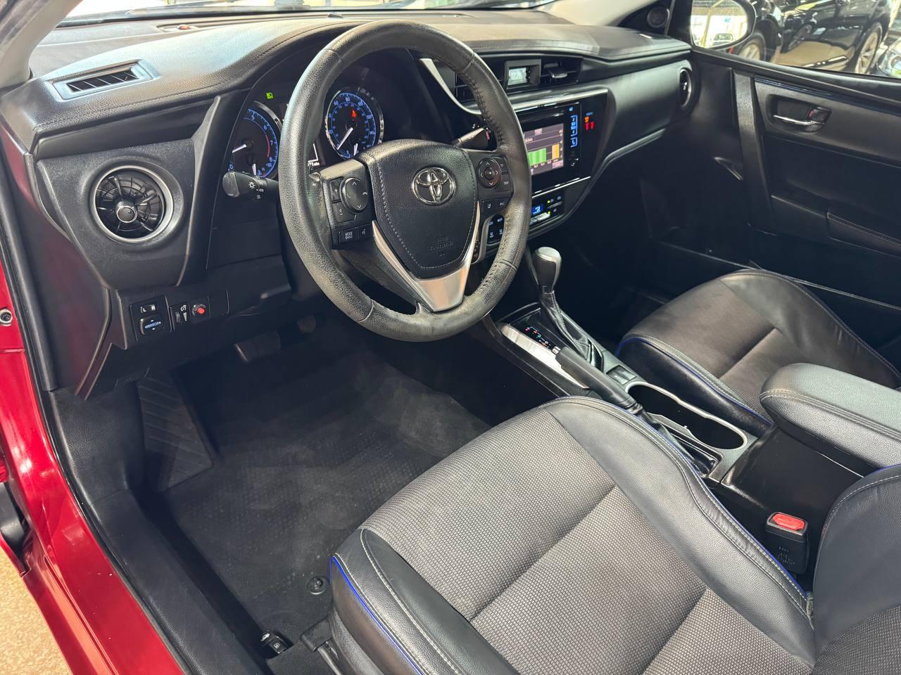 Toyota Corolla XLE CVT (Natl) 2019