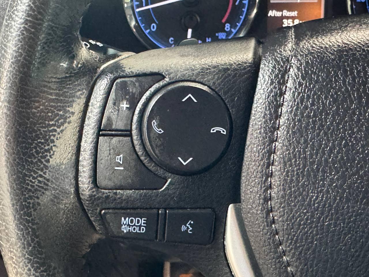Toyota Corolla XLE CVT (Natl) 2019