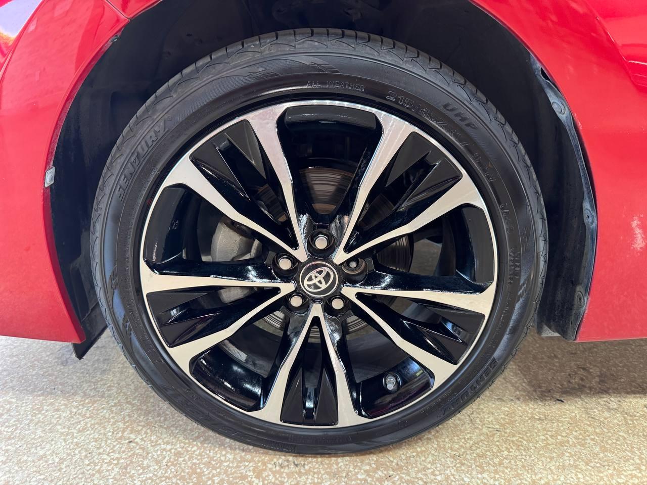 Toyota Corolla XLE CVT (Natl) 2019