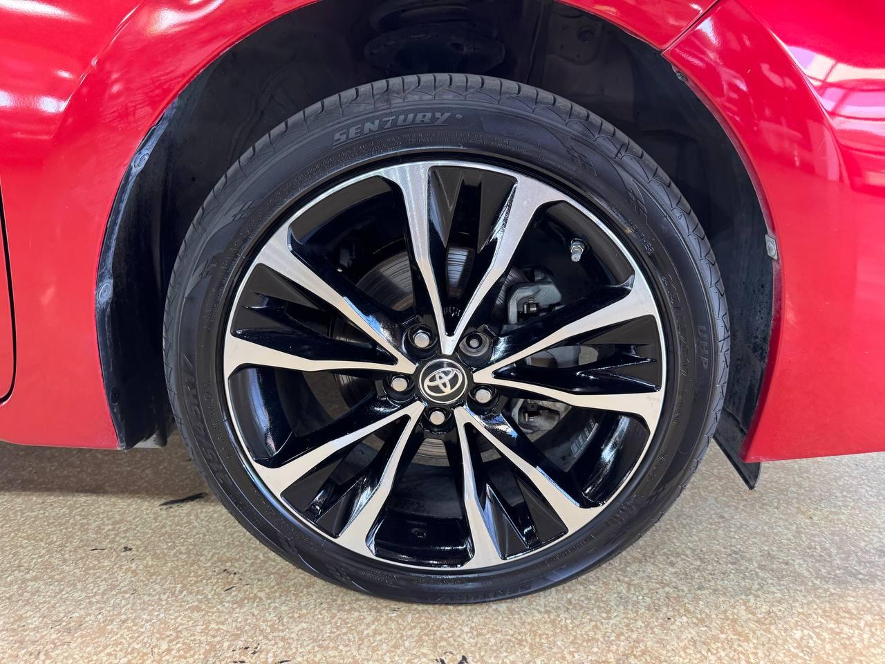 Toyota Corolla XLE CVT (Natl) 2019
