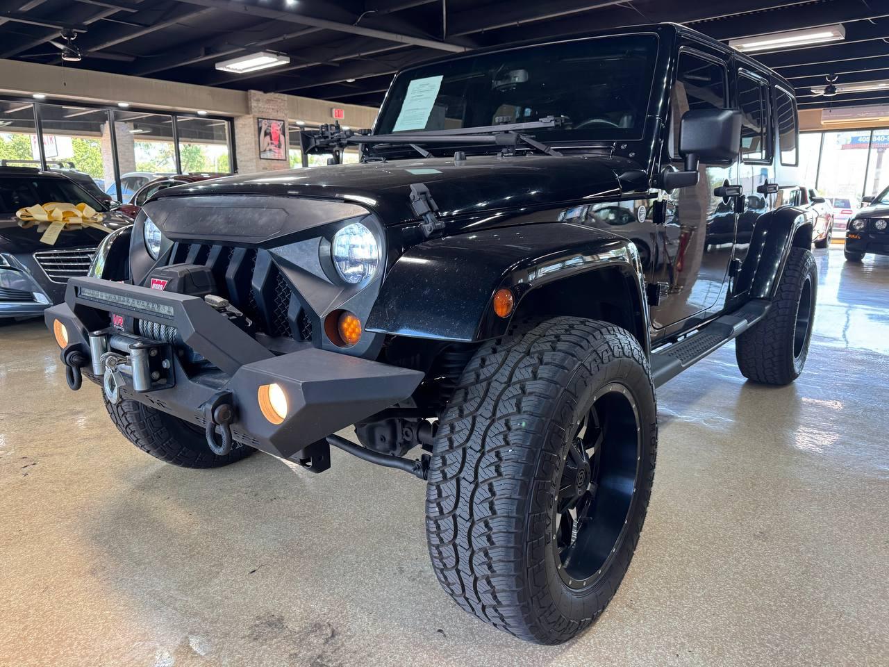 Jeep Wrangler Unlimited 4WD 4dr Sahara 2014