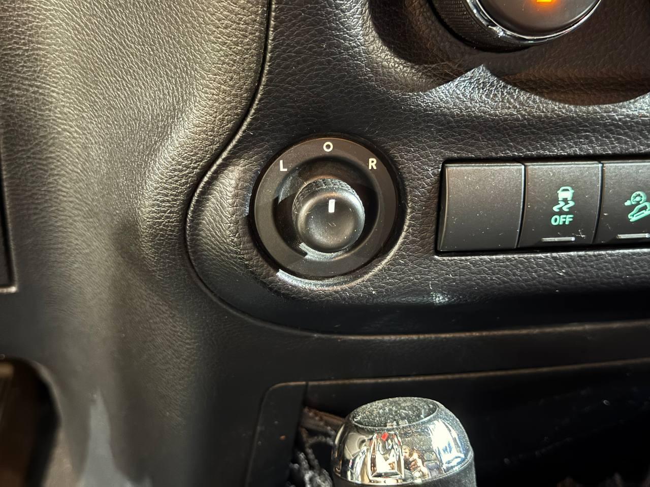 Jeep Wrangler Unlimited 4WD 4dr Sahara 2014