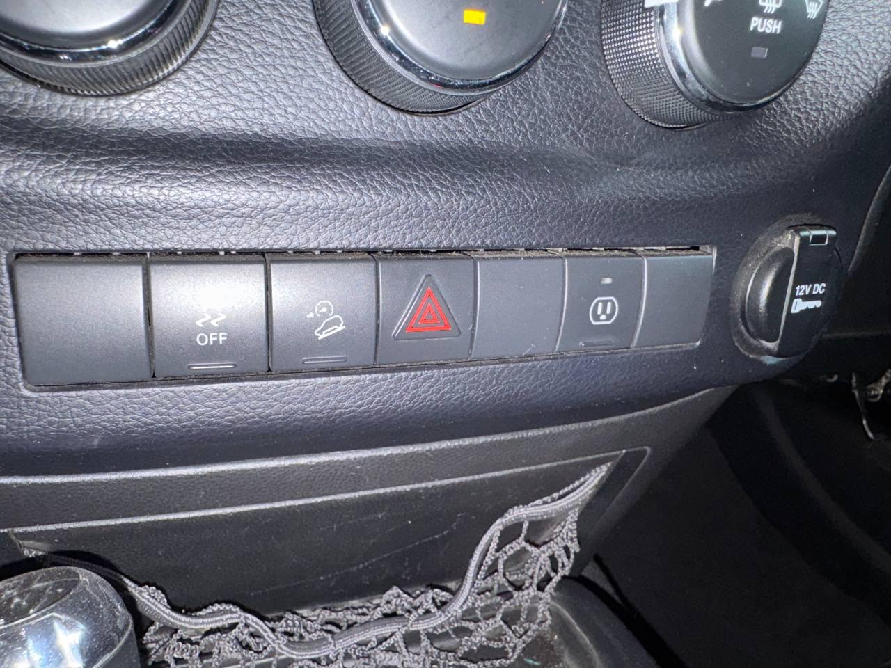 Jeep Wrangler Unlimited 4WD 4dr Sahara 2014