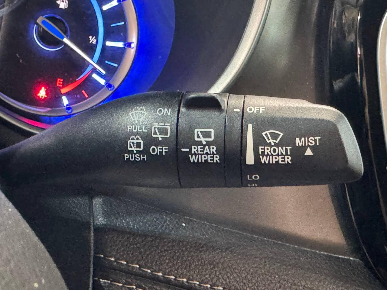 Chrysler Pacifica Hybrid Touring L FWD 2023